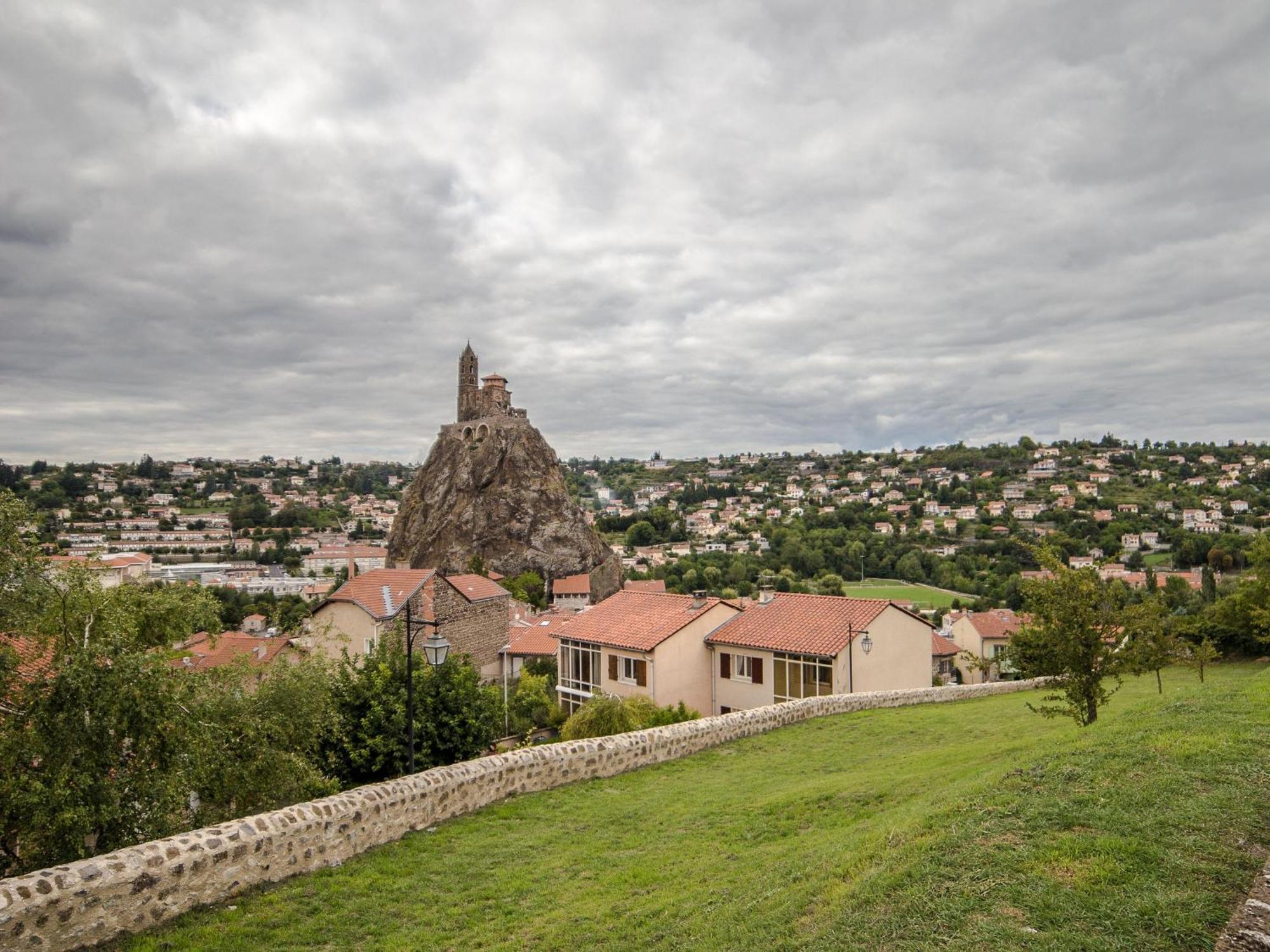 Maison De Vacances Renovee, Entre Nature Et Ville, Proche Du Puy-En-Velay - Fr-1-582-321 Arsac-en-Velay Buitenkant foto